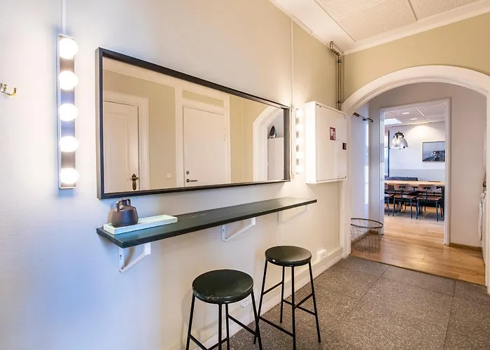 5 bedroom apt. in CPH center